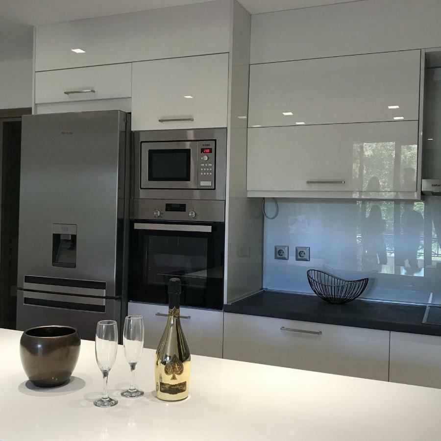 The Little Prince Luxury Suites อิปโซส ภายนอก รูปภาพ