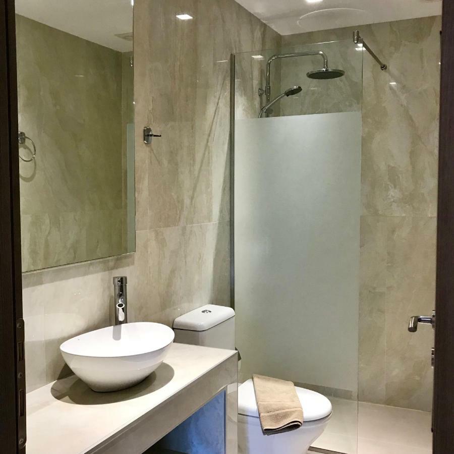 The Little Prince Luxury Suites อิปโซส ภายนอก รูปภาพ