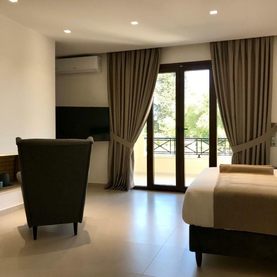The Little Prince Luxury Suites อิปโซส ภายนอก รูปภาพ